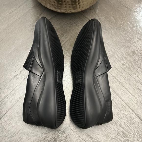 Naturalizer Slip-On Leather Sneakers - Ease - Picture 8 of 11
